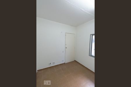 Casa à venda com 280m², 3 quartos e 4 vagasQuarto de Serviço