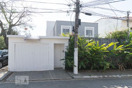 Casa à venda com 280m², 3 quartos e 4 vagasFachada