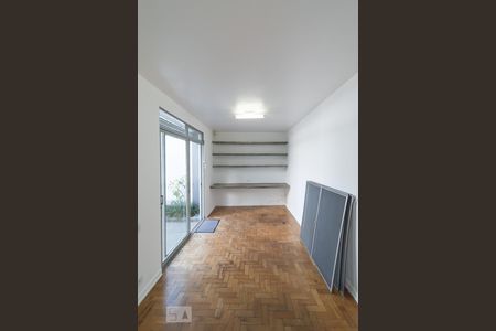 Casa à venda com 280m², 3 quartos e 4 vagasQuarto Edícula