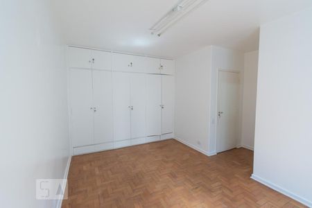 Casa à venda com 280m², 3 quartos e 4 vagasSuíte 