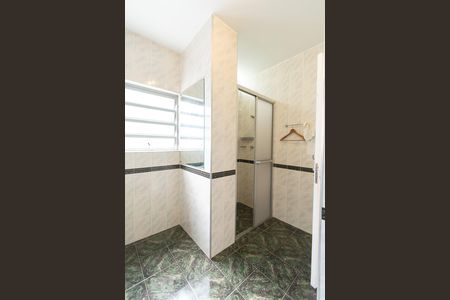 Casa à venda com 280m², 3 quartos e 4 vagasBanheiro Suíte 