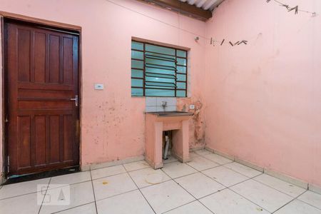 Área de Serviço de casa para alugar com 2 quartos, 109m² em Jardim Cotinha, São Paulo