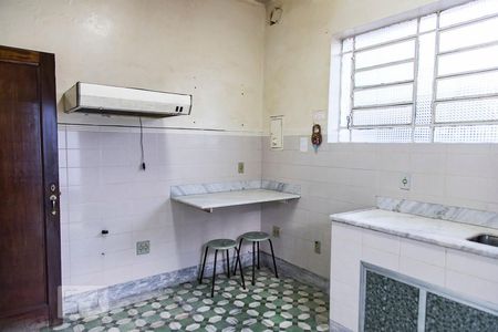Casa para alugar com 350m², 7 quartos e 8 vagas Casa para alugar com 350m², 7 quartos e 8 vagasCozinha