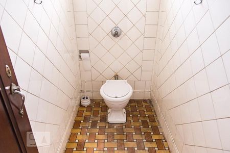 Casa para alugar com 350m², 7 quartos e 8 vagas Casa para alugar com 350m², 7 quartos e 8 vagasLavabo