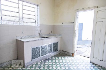 Casa para alugar com 350m², 7 quartos e 8 vagas Casa para alugar com 350m², 7 quartos e 8 vagasCozinha