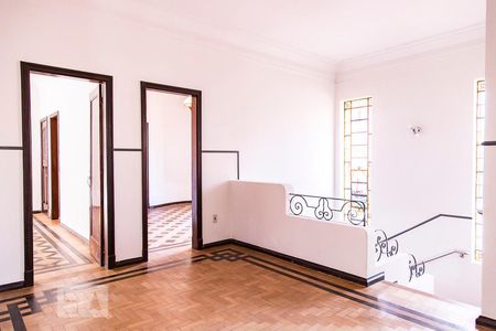 Casa para alugar com 350m², 7 quartos e 8 vagas Casa para alugar com 350m², 7 quartos e 8 vagasSala 2