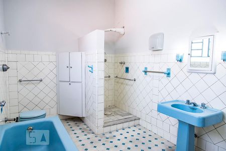 Casa para alugar com 350m², 7 quartos e 8 vagas Casa para alugar com 350m², 7 quartos e 8 vagasBanheiro Social