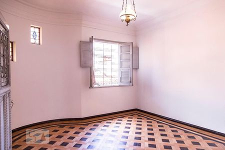 Casa para alugar com 350m², 7 quartos e 8 vagas Casa para alugar com 350m², 7 quartos e 8 vagasQuarto 2