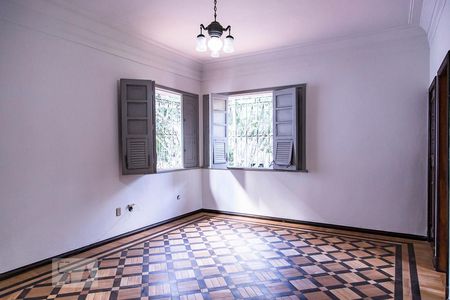 Casa para alugar com 350m², 7 quartos e 8 vagas Casa para alugar com 350m², 7 quartos e 8 vagasQuarto 3