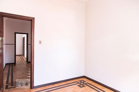 Casa para alugar com 350m², 7 quartos e 8 vagas Casa para alugar com 350m², 7 quartos e 8 vagasQuarto 5