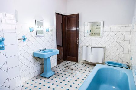 Casa para alugar com 350m², 7 quartos e 8 vagas Casa para alugar com 350m², 7 quartos e 8 vagasBanheiro Social