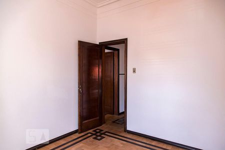 Casa para alugar com 350m², 7 quartos e 8 vagas Casa para alugar com 350m², 7 quartos e 8 vagasQuarto 5