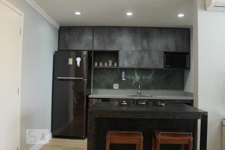 Cozinha de apartamento para alugar com 3 quartos, 78m² em Tamboré, Barueri