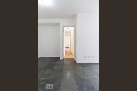 Acesso aos Quartos e Banheiro  de apartamento à venda com 3 quartos, 80m² em Mooca, São Paulo