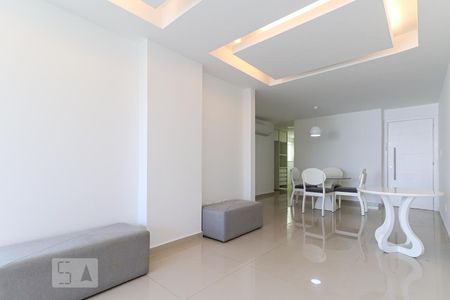 Sala de apartamento para alugar com 3 quartos, 103m² em Recreio dos Bandeirantes, Rio de Janeiro