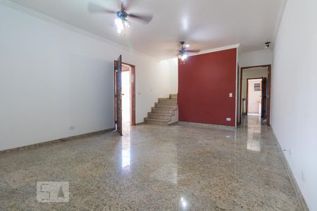 Sala de casa para alugar com 3 quartos, 120m² em Jardim Umuarama, São Paulo