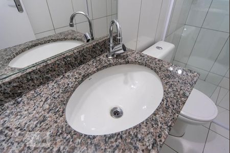 Pia  de apartamento para alugar com 2 quartos, 58m² em Vila Curuçá, Santo André