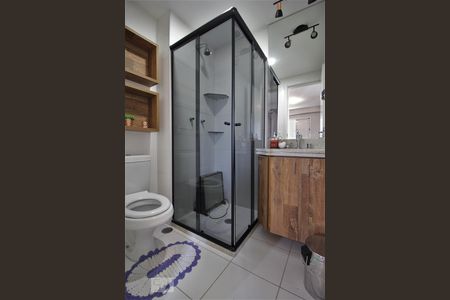 Banheiro de apartamento para alugar com 1 quarto, 55m² em Super Quadra Morumbi, São Paulo