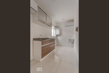 Apartamento à venda com 77m², 3 quartos e 1 vaga Apartamento à venda com 77m², 3 quartos e 1 vagaCozinha e Área de Serviço