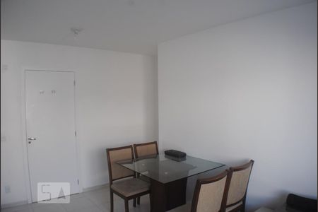 Sala de jantar de apartamento para alugar com 2 quartos, 55m² em Canasvieiras, Florianópolis