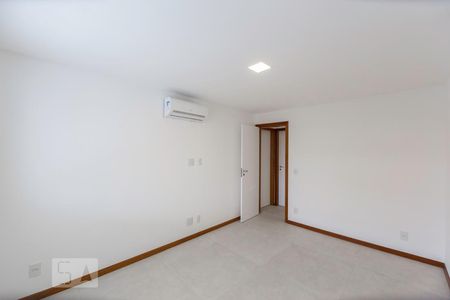 Quarto de apartamento para alugar com 3 quartos, 120m² em Recreio dos Bandeirantes, Rio de Janeiro