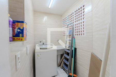 Apartamento para alugar com 60m², 2 quartos e 1 vaga Apartamento para alugar com 60m², 2 quartos e 1 vagaCozinha e Área de Serviço