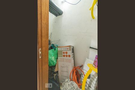 Casa de condomínio à venda com 45m², 2 quartos e 1 vaga Casa de condomínio à venda com 45m², 2 quartos e 1 vagaDespensa garagem