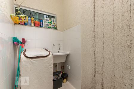 Casa de condomínio à venda com 45m², 2 quartos e 1 vaga Casa de condomínio à venda com 45m², 2 quartos e 1 vagaÁrea de serviço