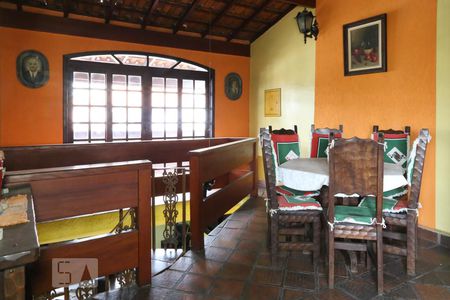 Casa à venda com 200m², 3 quartos e 3 vagasSala 2