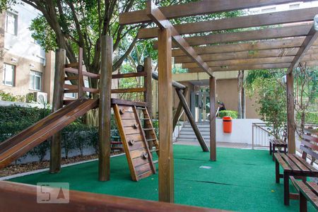 Apartamento à venda com 67m², 2 quartos e 1 vaga Apartamento à venda com 67m², 2 quartos e 1 vagaÁrea Comum - Playground