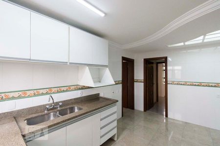 Apartamento para alugar com 308m², 5 quartos e 4 vagas Apartamento para alugar com 308m², 5 quartos e 4 vagasCozinha