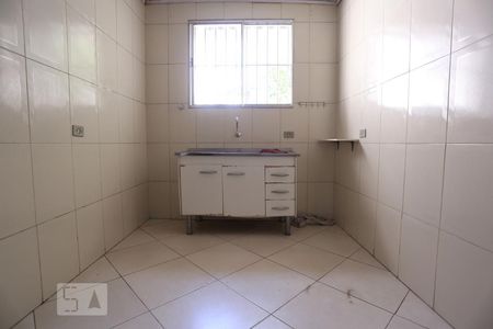 Cozinha de casa para alugar com 1 quarto, 50m² em Jardim Roberto, Osasco
