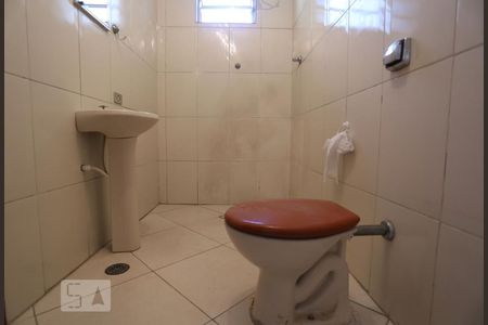 Banheiro de casa para alugar com 1 quarto, 50m² em Jardim Roberto, Osasco