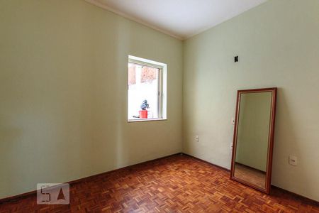 Casa à venda com 250m², 3 quartos e 2 vagas Casa à venda com 250m², 3 quartos e 2 vagasQuarto 3