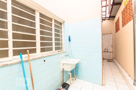 Casa à venda com 250m², 3 quartos e 2 vagas Casa à venda com 250m², 3 quartos e 2 vagasÁrea Externa