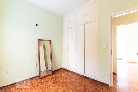 Casa à venda com 250m², 3 quartos e 2 vagas Casa à venda com 250m², 3 quartos e 2 vagasQuarto 3
