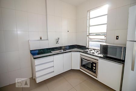 Apartamento à venda com 55m², 1 quarto e sem vagaCozinha - Armários