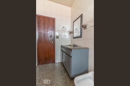 Casa à venda com 386m², 3 quartos e 8 vagasBanheiro do Segundo Andar