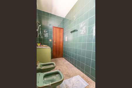 Casa à venda com 386m², 3 quartos e 8 vagasBanheiro da Suíte