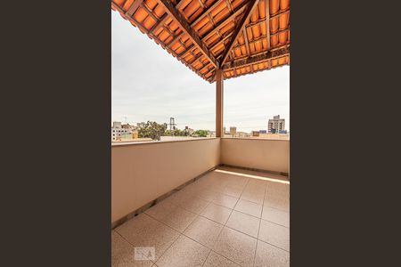 Casa à venda com 386m², 3 quartos e 8 vagasSacada do Quarto 1