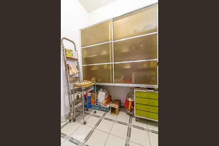 Casa à venda com 386m², 3 quartos e 8 vagasDispensa