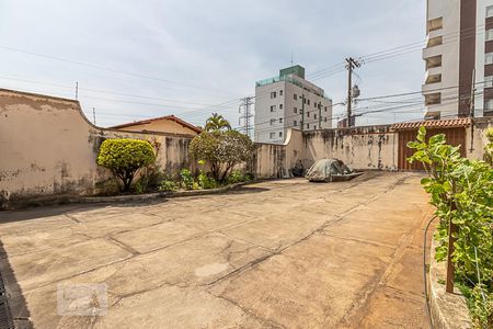 Casa à venda com 386m², 3 quartos e 8 vagasÁrea Externa