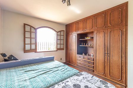 Casa à venda com 386m², 3 quartos e 8 vagasQuarto 1