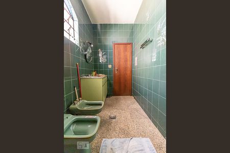 Casa à venda com 386m², 3 quartos e 8 vagasBanheiro da Suíte