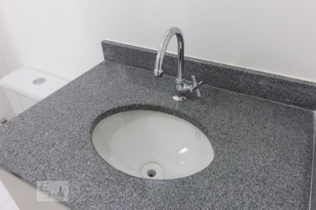 Banheiro Pia de apartamento para alugar com 2 quartos, 50m² em Vila Romana, São Paulo