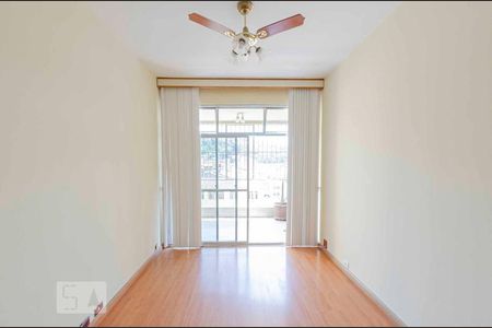 Sala de apartamento para alugar com 2 quartos, 110m² em Vila Isabel, Rio de Janeiro