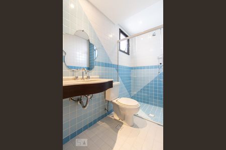 Banheiro de apartamento para alugar com 4 quartos, 160m² em Alto da Glória, Curitiba