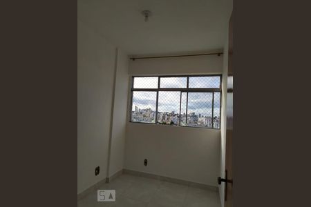 Apartamento para alugar com 75m², 3 quartos e 1 vaga