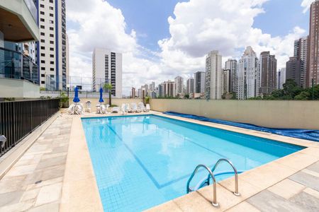 Apartamento à venda com 90m², 1 quarto e 2 vagas Apartamento à venda com 90m², 1 quarto e 2 vagasPiscina