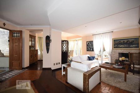 Sala de casa de condomínio para alugar com 3 quartos, 135m² em Jardim Ampliação, São Paulo